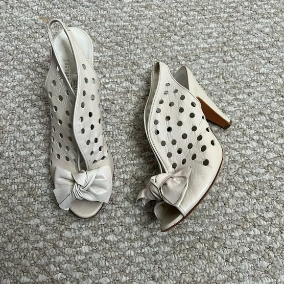 Pakerson heels white bow peep toe  size 38 - Picture 1 of 12